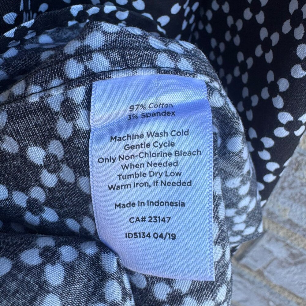 Talbots Long Sleeve Collared Half Button Black/Wh… - image 4